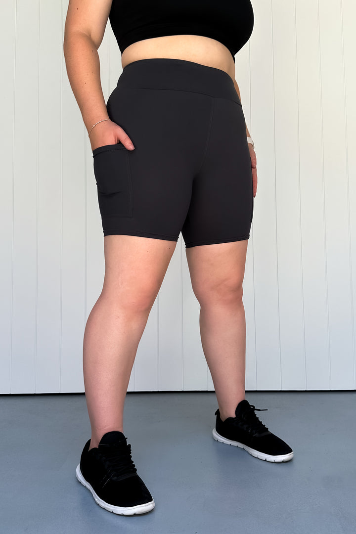 Charcoal - Casual - Mid Shorts - Pockets