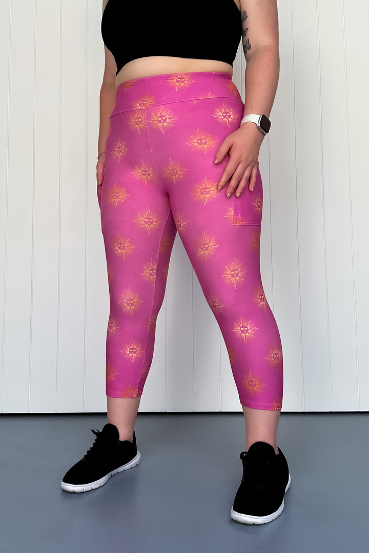 Sun-Kissed Magenta - Casual - Capri Leggings - Pockets