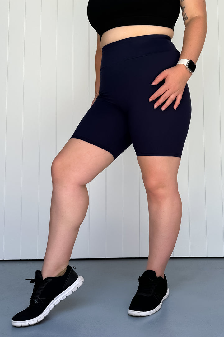 Navy - Casual - Mid Shorts