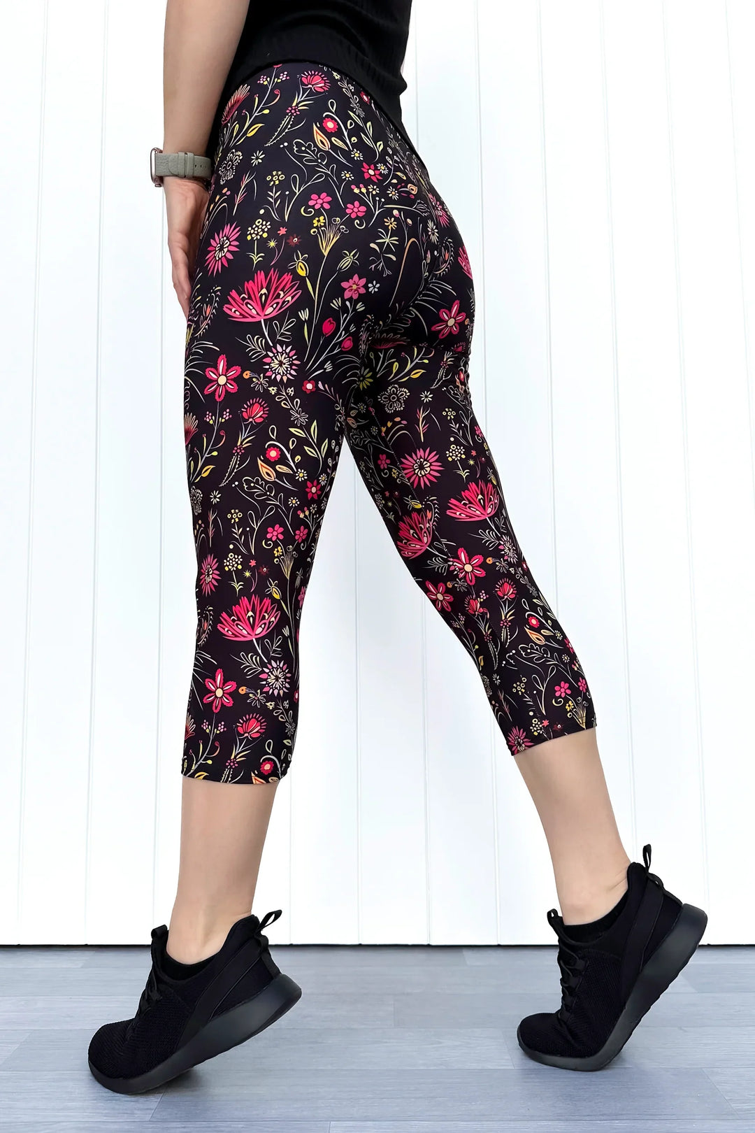 Whiskers & Wildflowers - Casual - Capri Leggings