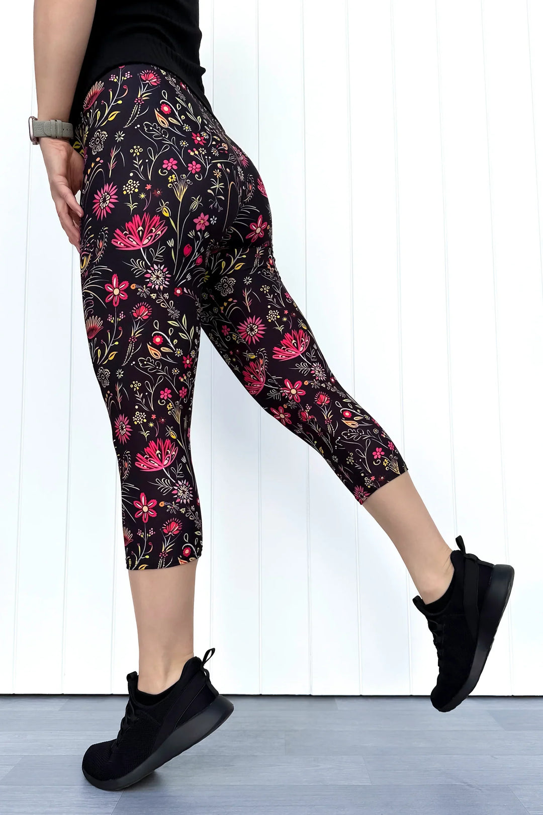 Whiskers & Wildflowers - Casual - Capri Leggings