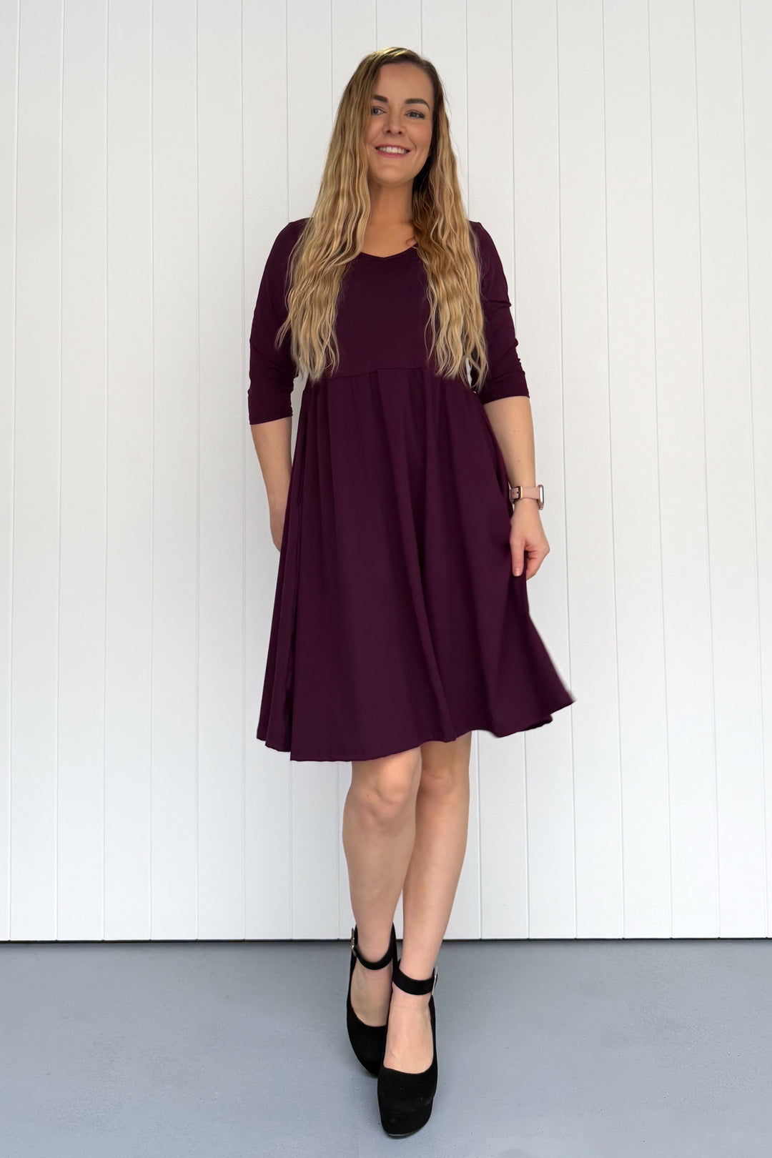 Plum - 3/4 Sleeve - Knee Length Dress - Pockets