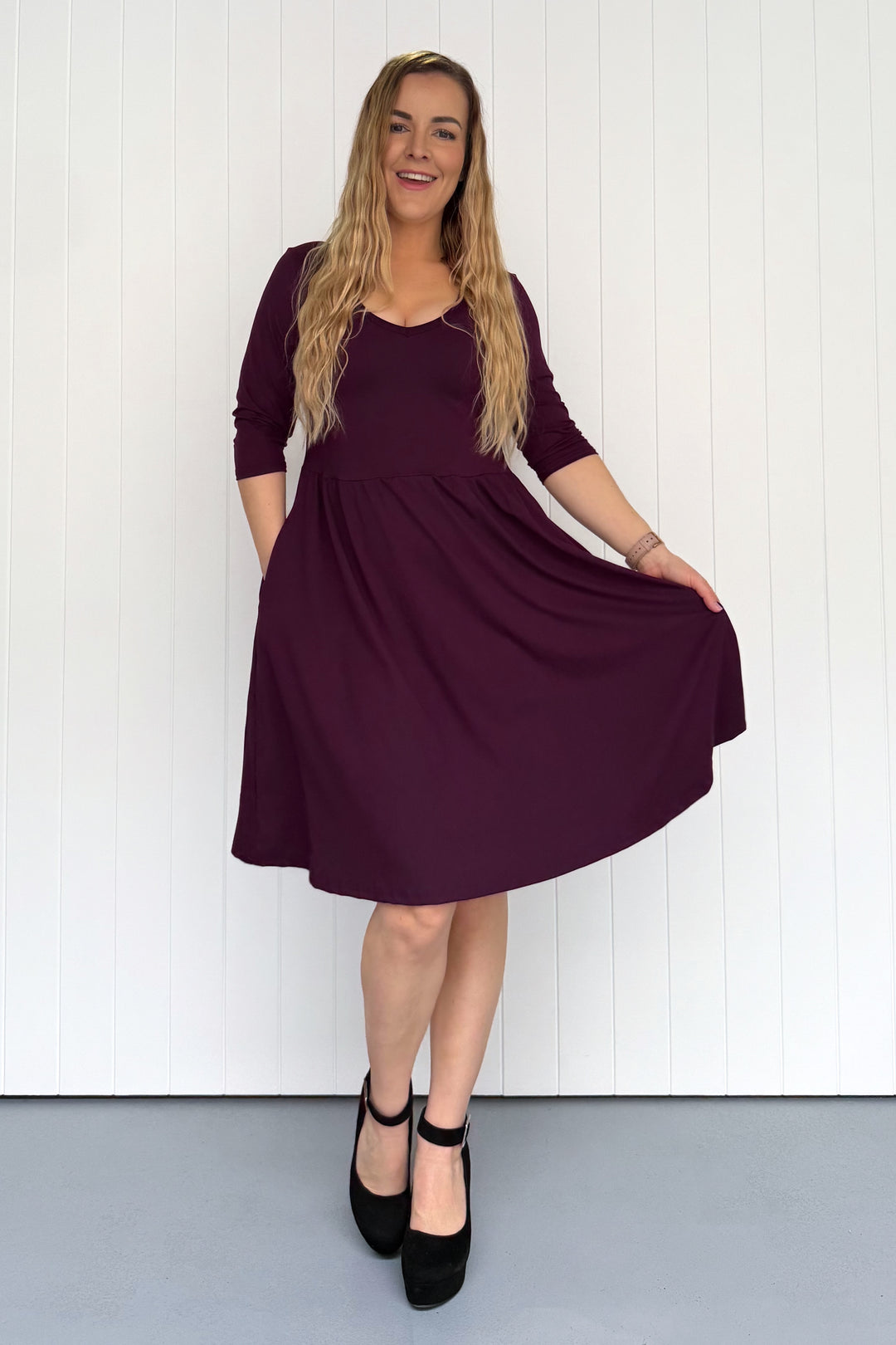 Plum - 3/4 Sleeve - Knee Length Dress - Pockets