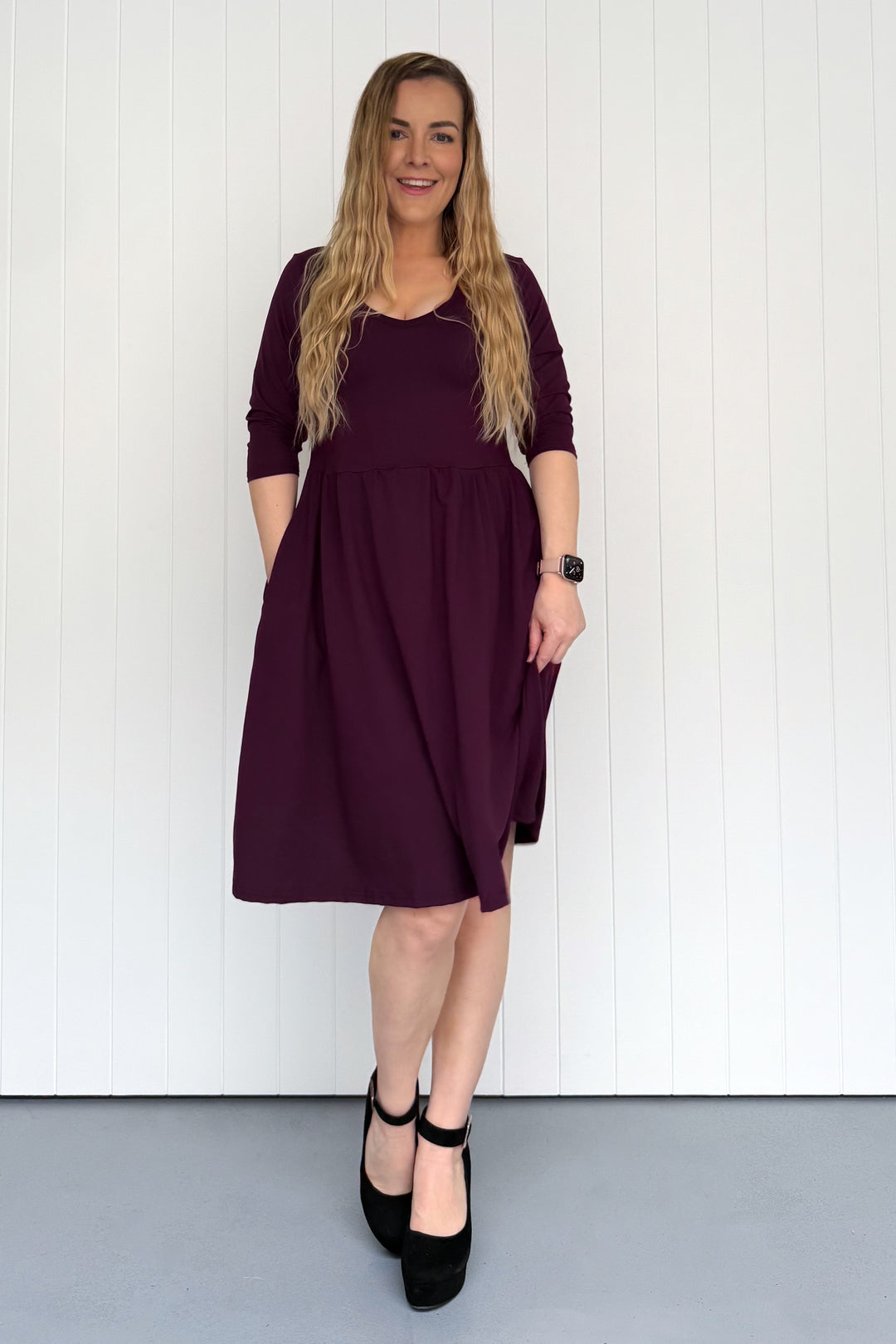 Plum - 3/4 Sleeve - Knee Length Dress - Pockets