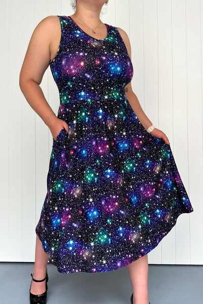 Galaxies Far Away - Sleeveless Midi Dress - Pockets