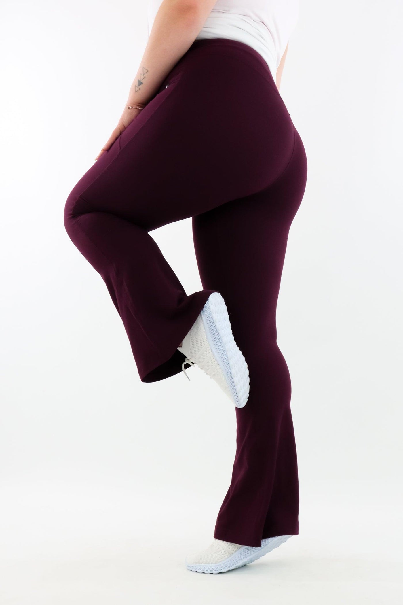 Plum - Regular Flarey Leggings - Leg Pockets