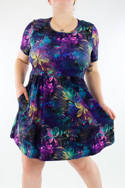 Spectral Garden - Mini Dress - Short Sleeve - Pockets