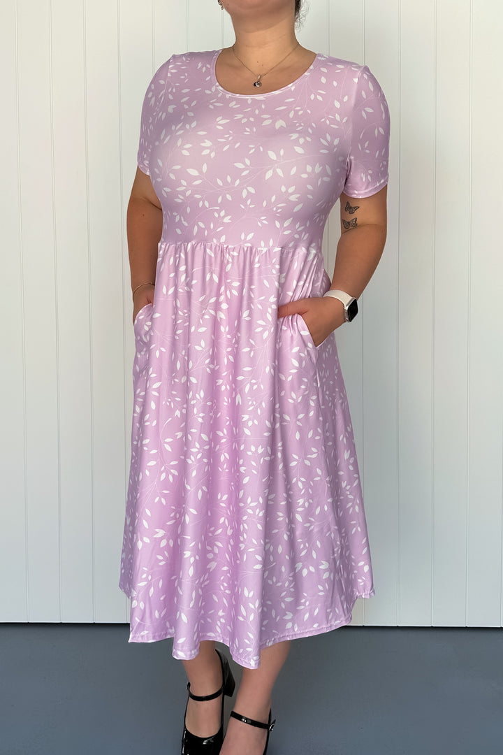 Lilac Petals - Midi Dress - Short Sleeve - Pockets