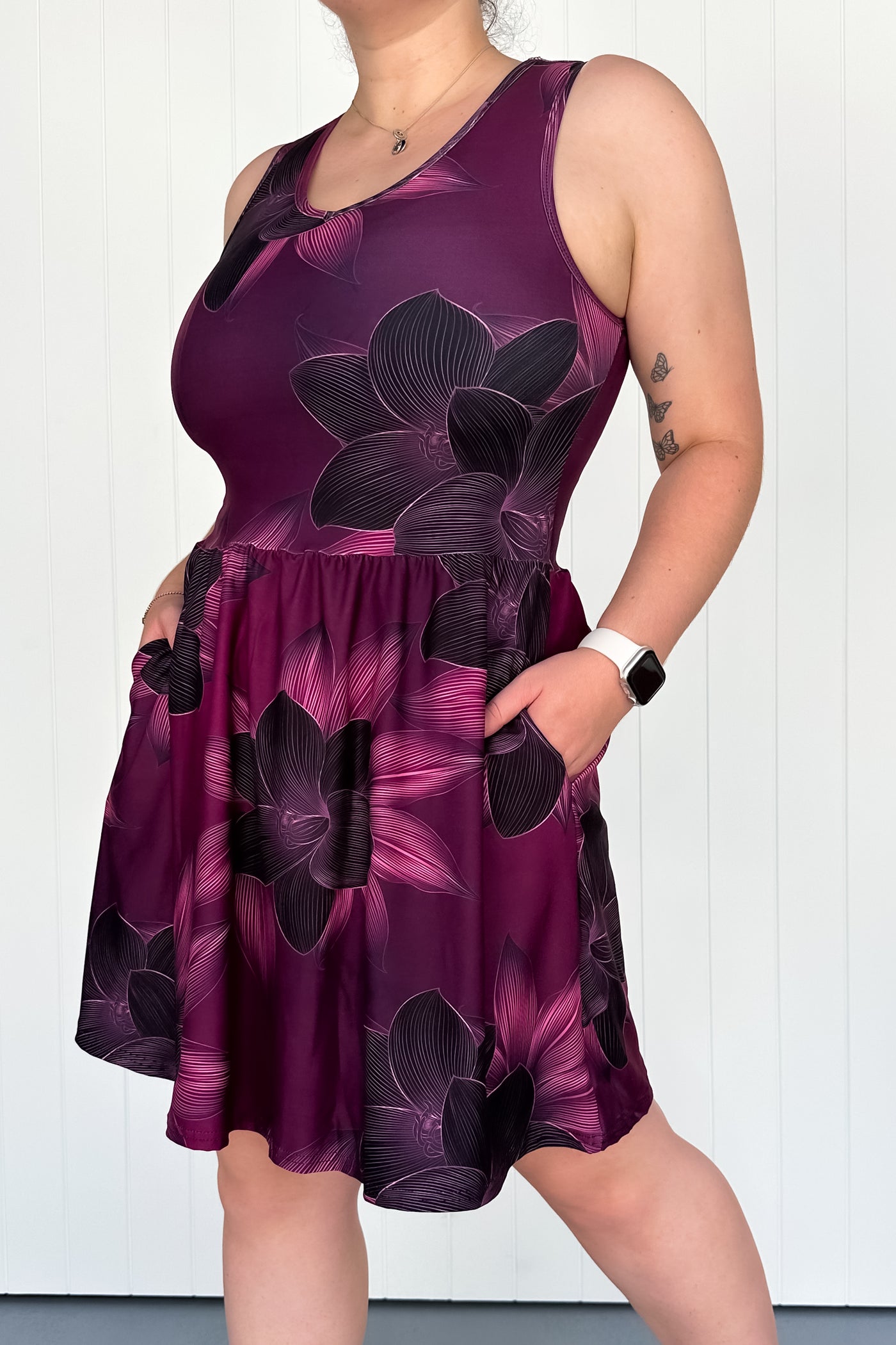 Burgundy Flower - Sleeveless Mini Dress - Pockets