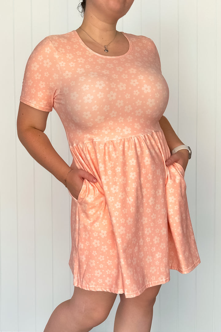 Peach Daisy Confetti - Mini Dress - Short Sleeve - Pockets