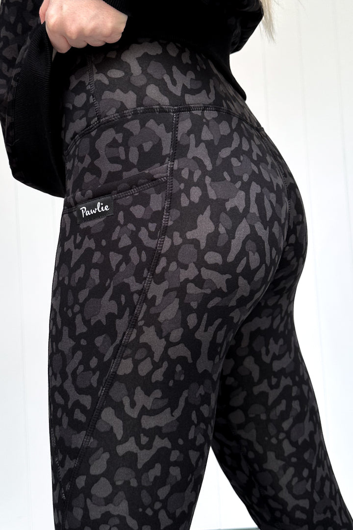 Black Panther - Fleece - Leg Pockets - Full Leggings