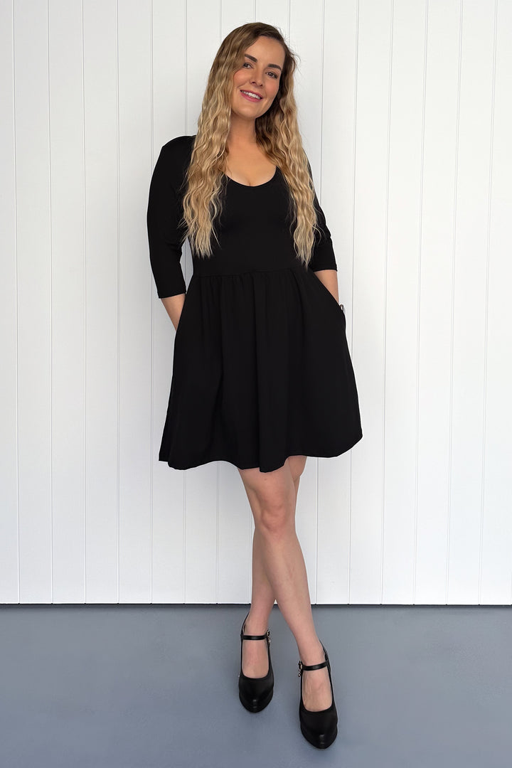 Black - 3/4 Sleeve - Mini Dress - Pockets