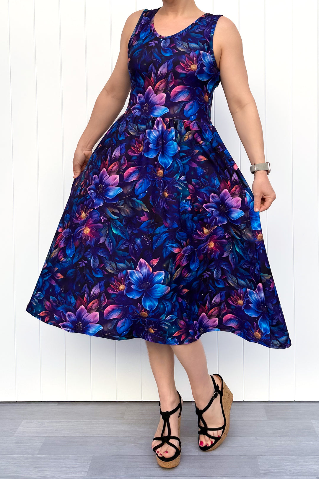 Obsidian Petal - Sleeveless Midi Dress - Pockets