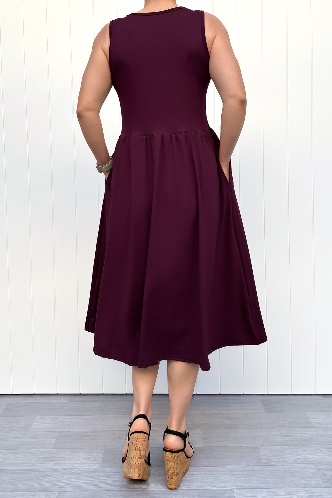 Plum - Sleeveless Midi Dress - Pockets