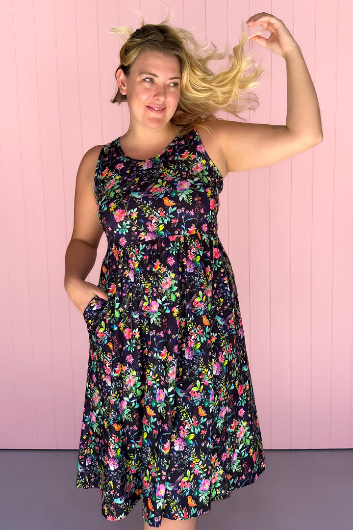 Birds and Blooms - Sleeveless Midi Dress - Pockets