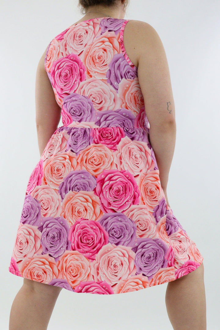 Rose - Sleeveless Skater Dress - Knee Length - Side Pockets - Pawlie