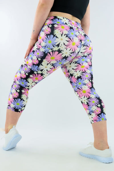 Darling Daisy - Casual - Capri Leggings - Pockets - Pawlie