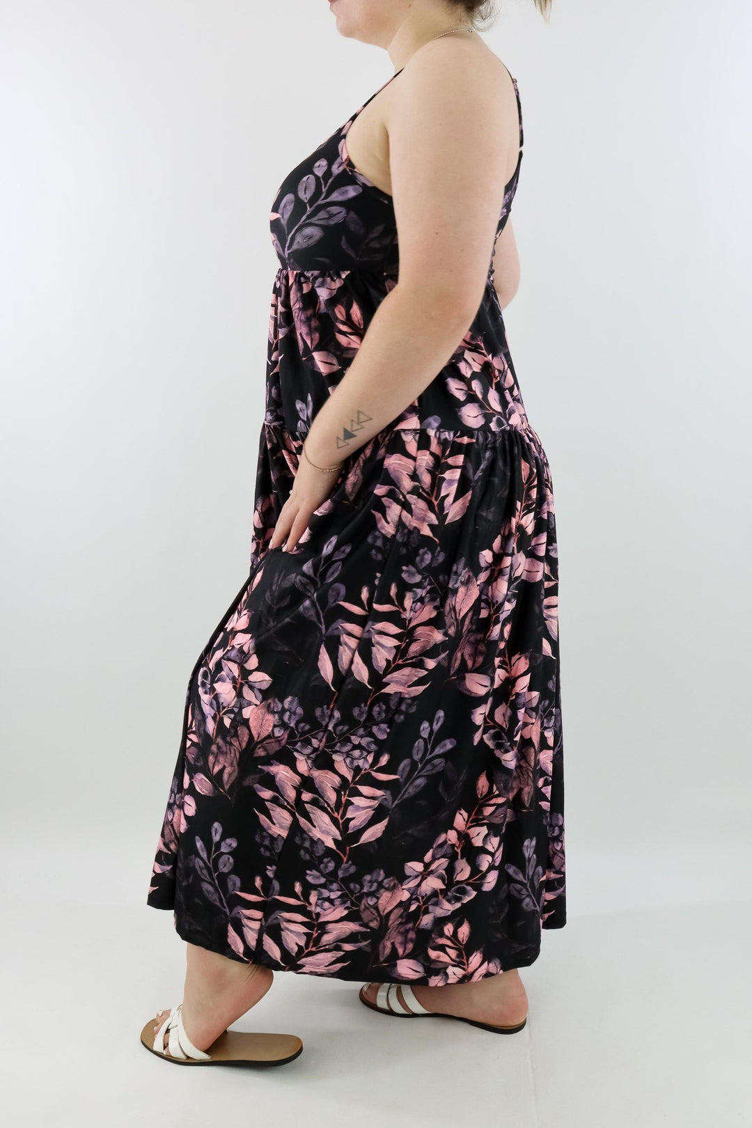 Vintage Watercolour Leaves - Strappy Maxi Dress - Pockets - Pawlie