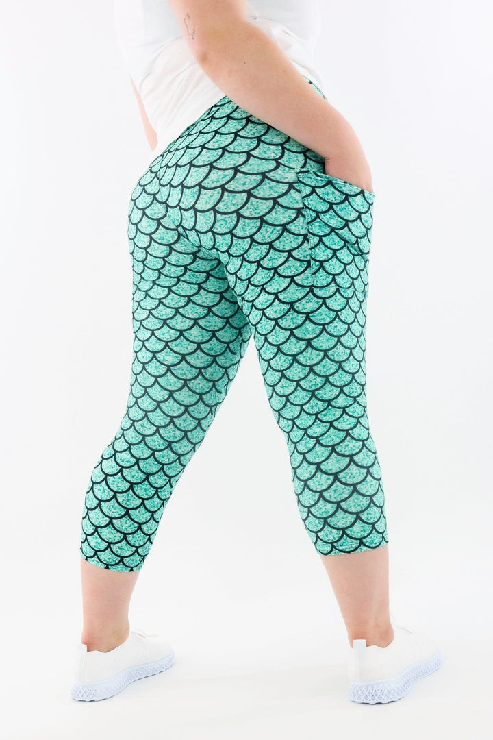 Green Glitter Mermaid - Casual - Capri Leggings - Pockets Casual Capri Leggings - Pockets Pawlie   