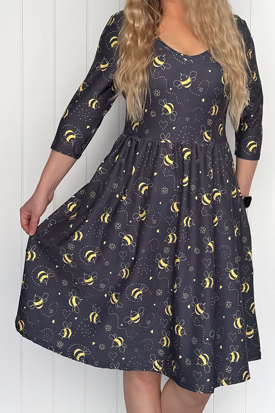Bumble Bee - 3/4 Sleeve - Knee Length Dress - Pockets