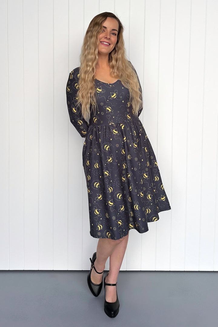 Bumble Bee - 3/4 Sleeve - Knee Length Dress - Pockets