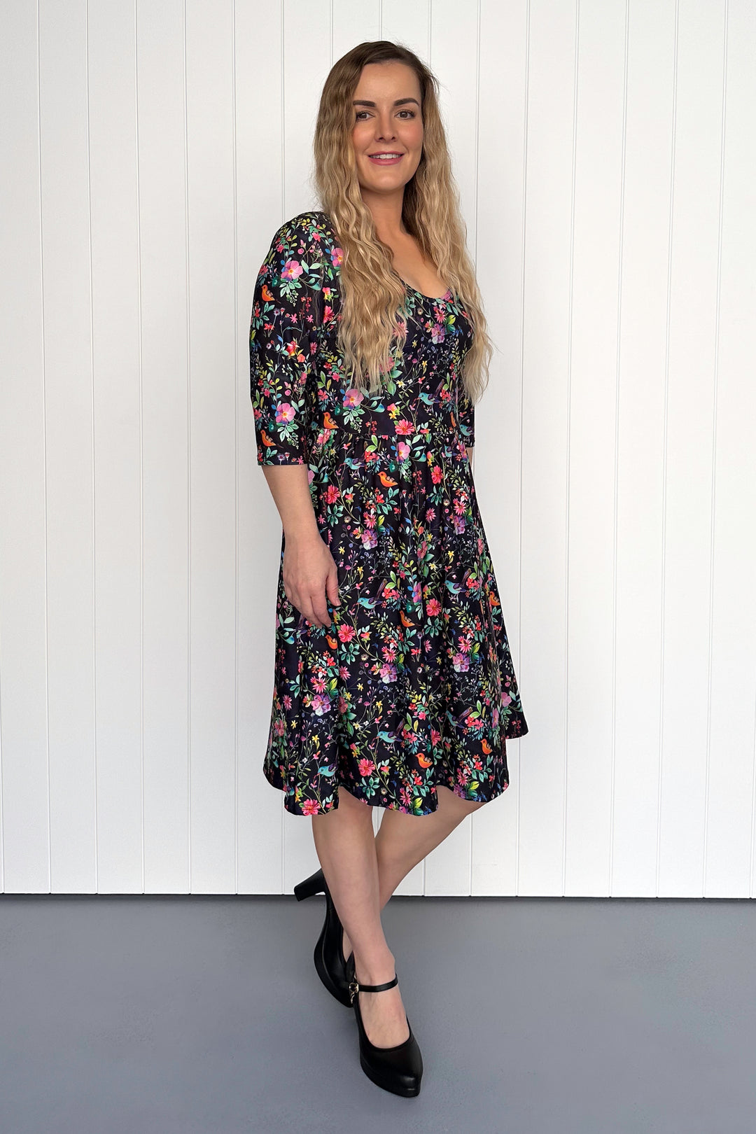 Birds and Blooms - 3/4 Sleeve - Knee Length Dress - Pockets