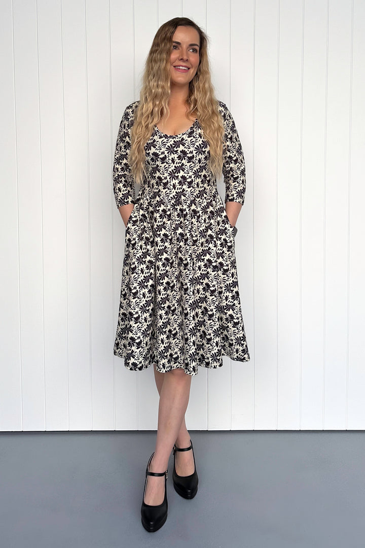 Ivory Onyx Blossom - 3/4 Sleeve - Knee Length Dress - Pockets