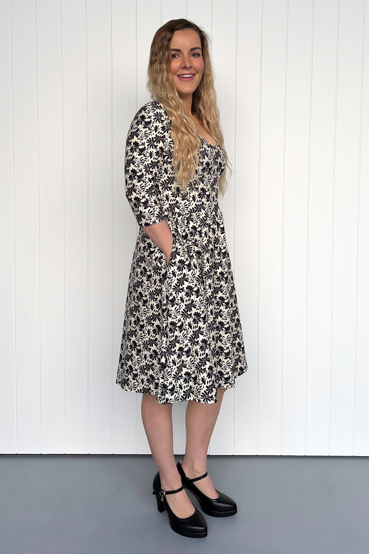 Ivory Onyx Blossom - 3/4 Sleeve - Knee Length Dress - Pockets