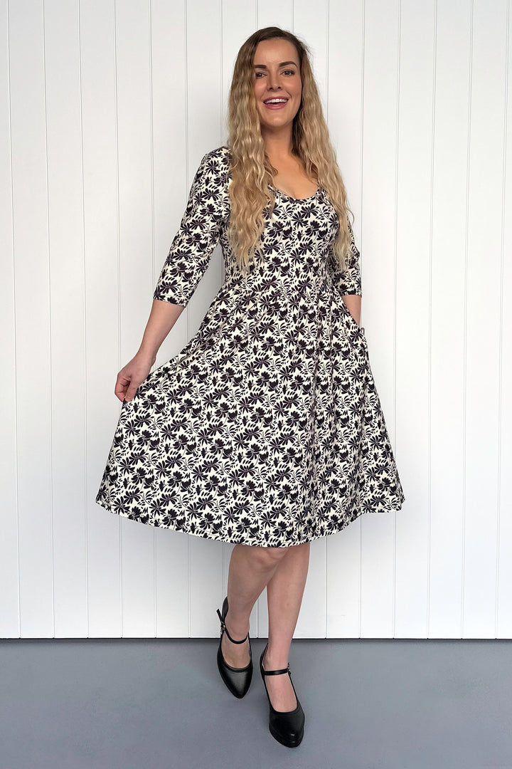 Ivory Onyx Blossom - 3/4 Sleeve - Knee Length Dress - Pockets