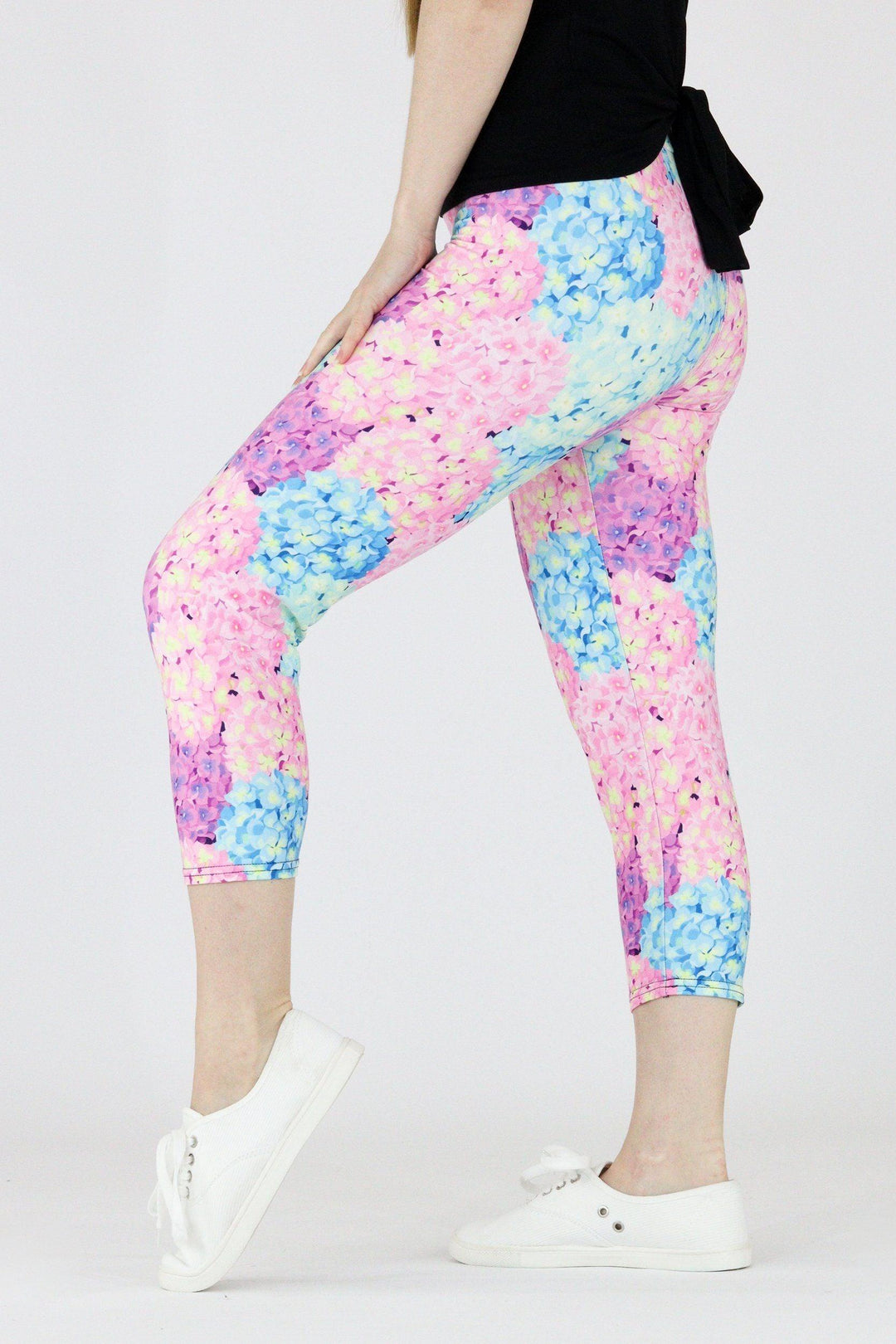 Hydrangea - Casual Capri Leggings Casual Capri Leggings Pawlie   