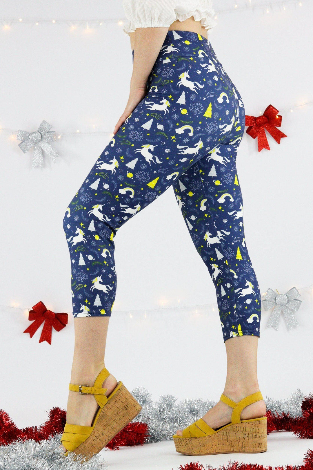 Christmas Unicorns - Casual Capri Leggings Casual Capri Leggings Pawlie   
