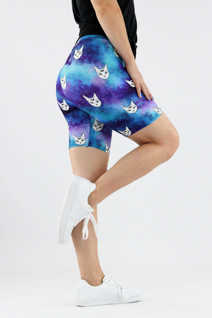 Cat Witch - Casual Mid Shorts Casual Shorts Pawlie   