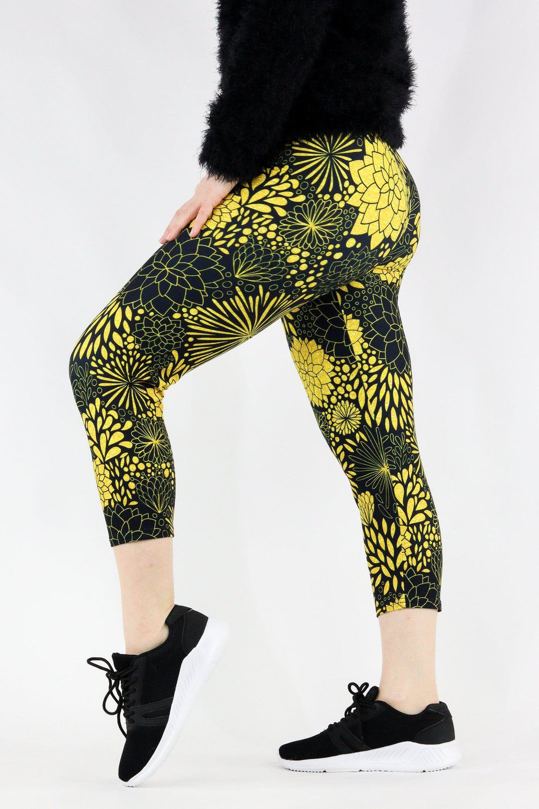 Delilah Mandala - Casual Capri Leggings Casual Capri Leggings Pawlie   