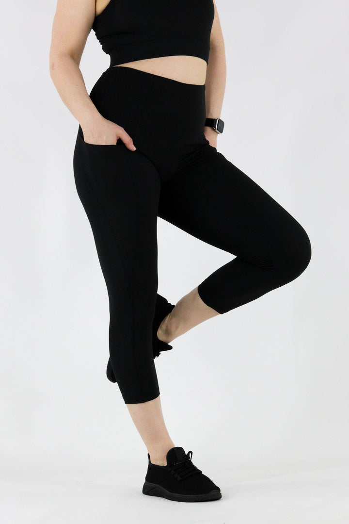 Black - Hybrid 2.0 - Leg Pockets - Capri Leggings Hybrid Capri Leggings Pawlie   